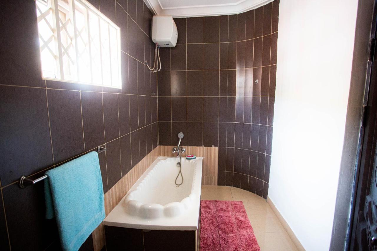 Accra Luxury Homes @ East Legon Esterno foto